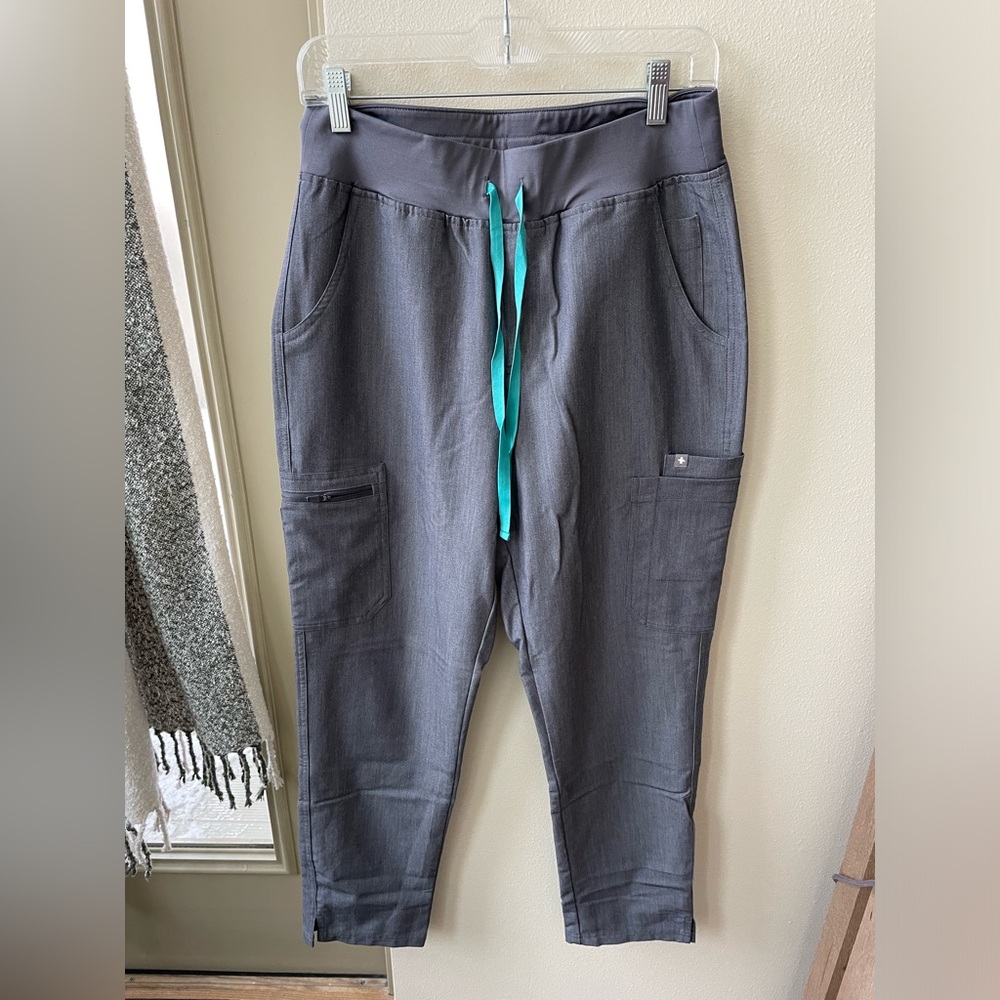 Figs graphite yola scrub bottoms, medium
